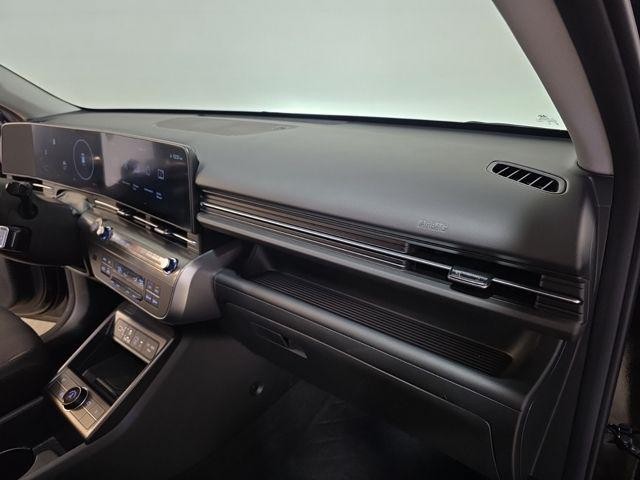 Hyundai Kona Vehicle Image 30