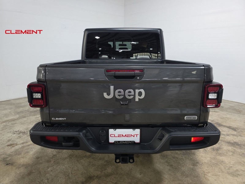 Jeep Gladiator Vehicle Image 07