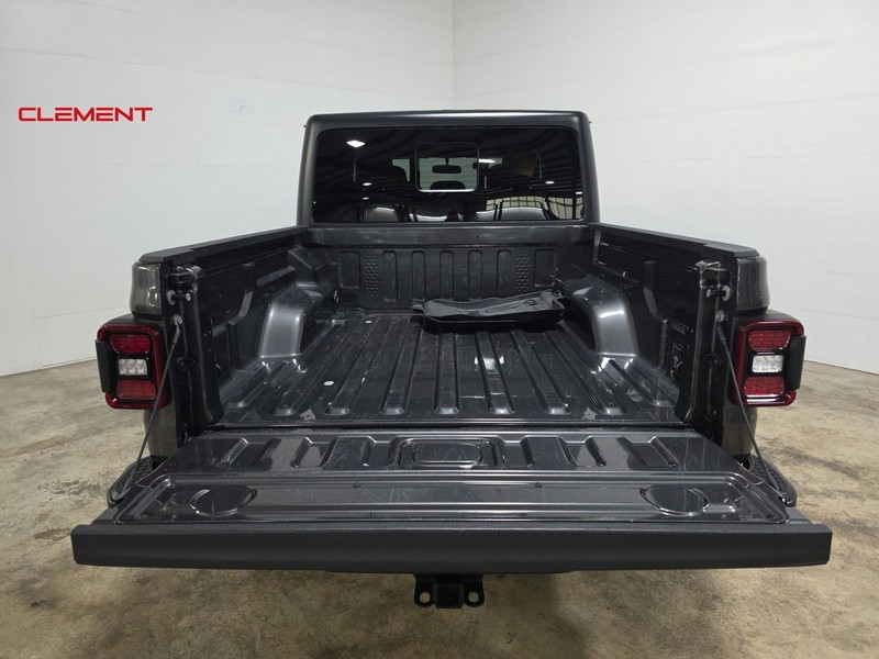 Jeep Gladiator Vehicle Image 08