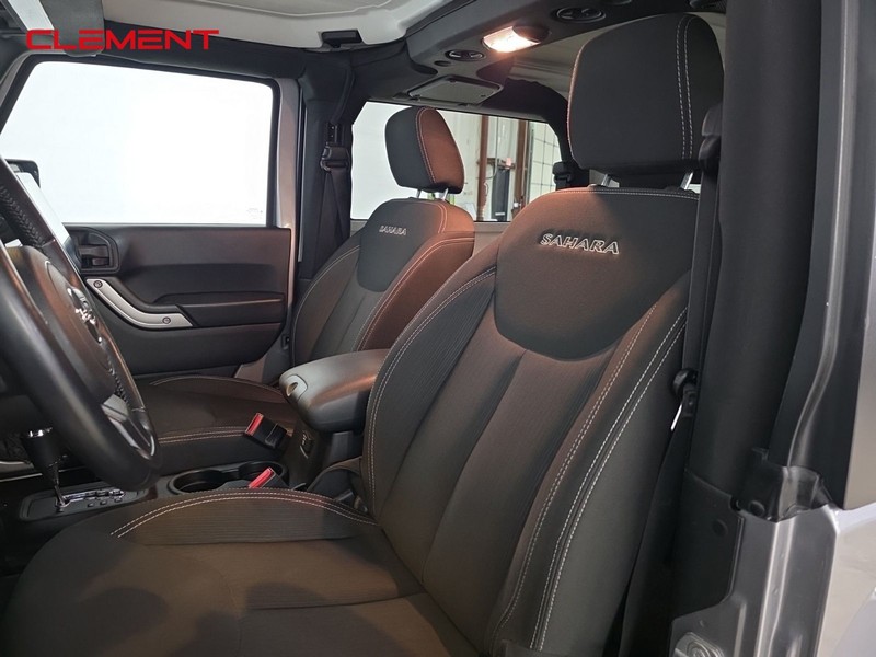 Jeep Wrangler Vehicle Image 21