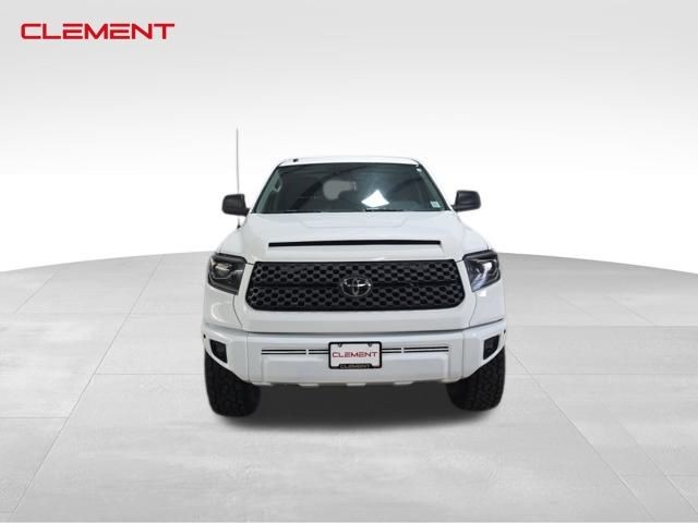 Toyota Tundra 4WD Vehicle Image 02