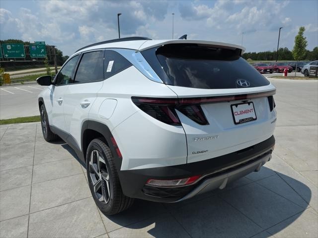 Hyundai Tucson Hybrid Vehicle Full-screen Gallery Image 8