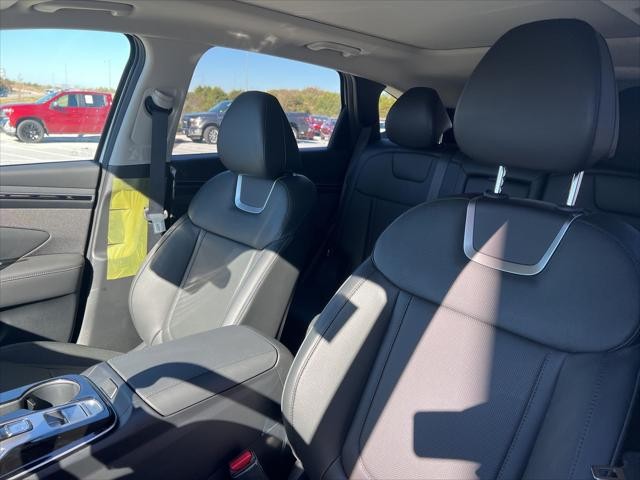 Hyundai Tucson Hybrid Vehicle Full-screen Gallery Image 28