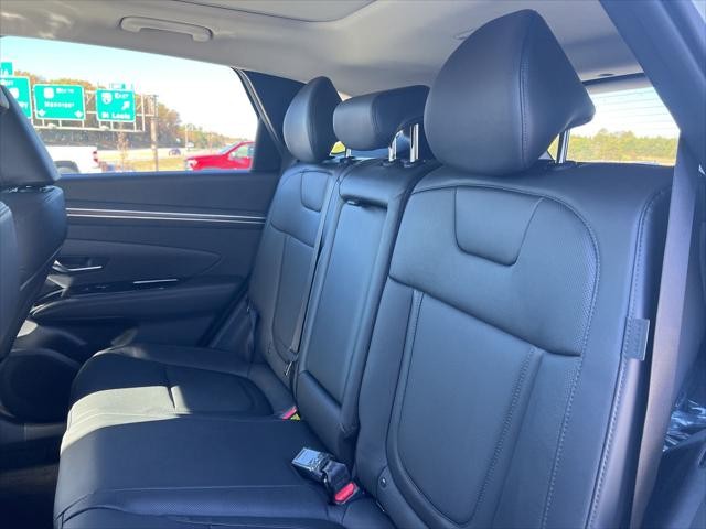 Hyundai Tucson Hybrid Vehicle Full-screen Gallery Image 38