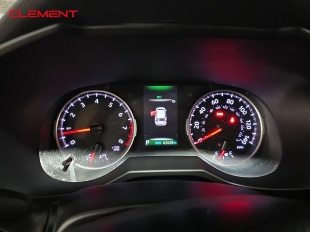 Toyota RAV4 Vehicle Image 14