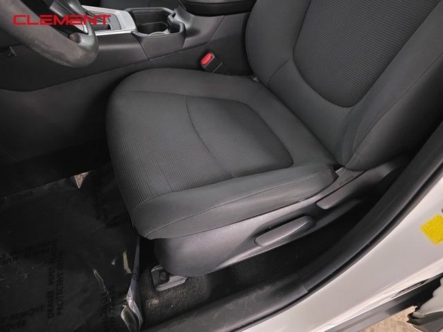 Toyota RAV4 Vehicle Image 21