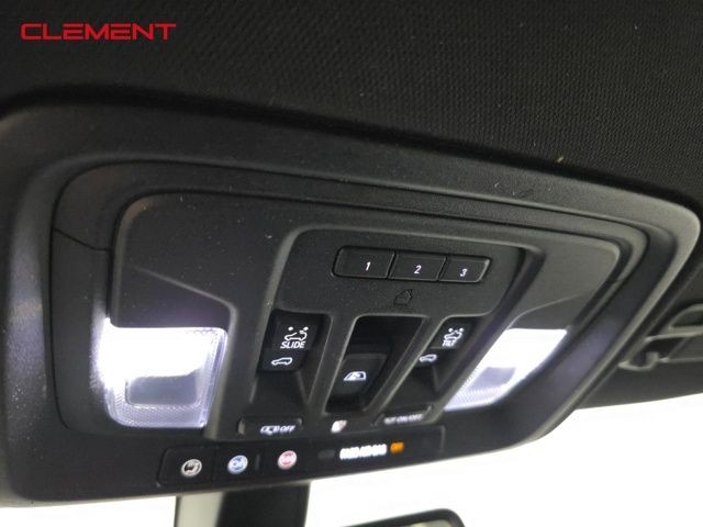 GMC Sierra 1500 Vehicle Image 22