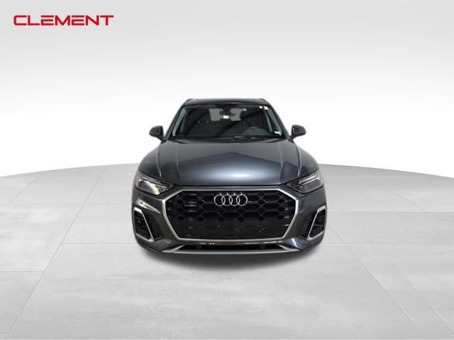 Audi Q5 Vehicle Image 02