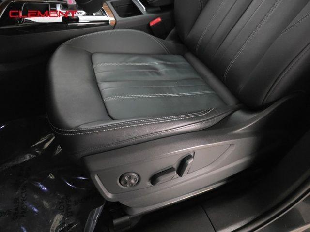 Audi Q5 Vehicle Image 27