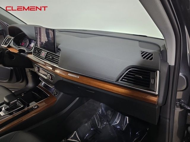 Audi Q5 Vehicle Image 36