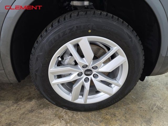 Audi Q5 Vehicle Image 38