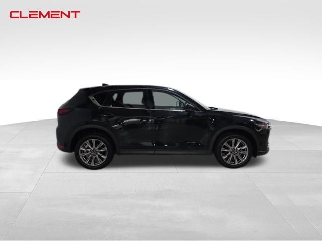 Mazda CX-5 Vehicle Image 05