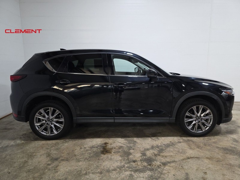 Mazda CX-5 Vehicle Image 05