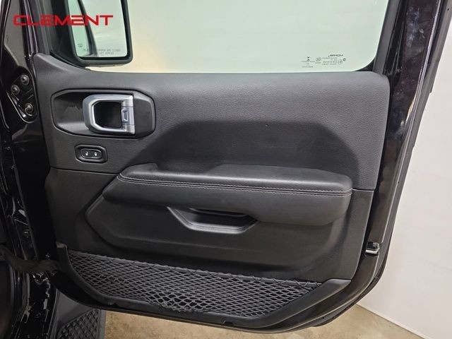 Jeep Gladiator Vehicle Image 30