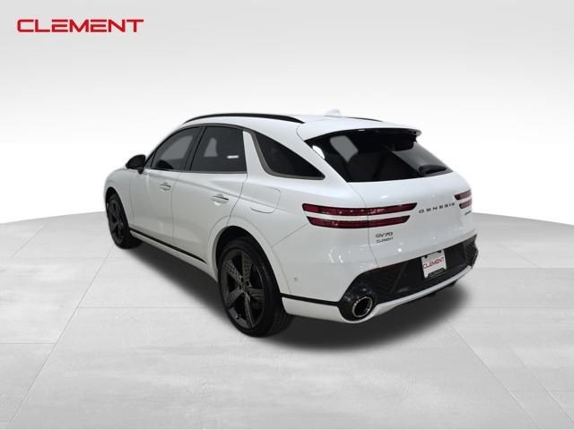 Genesis GV70 Vehicle Image 08