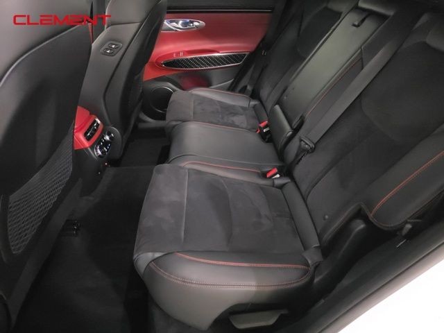 Genesis GV70 Vehicle Image 31