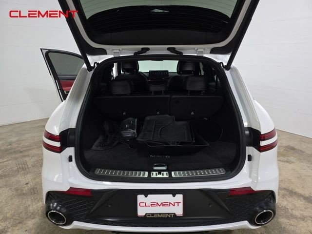 Genesis GV70 Vehicle Image 35