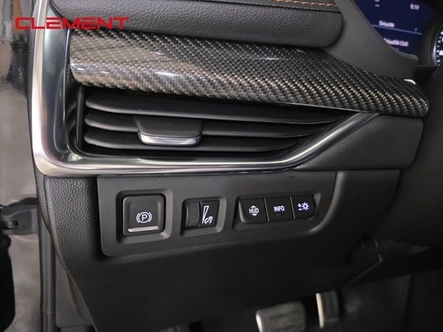 Cadillac XT4 Vehicle Image 09