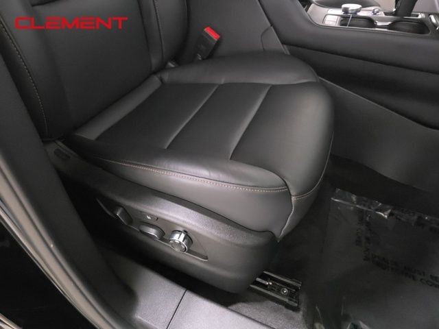 Cadillac XT4 Vehicle Image 28