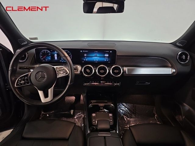 Mercedes-Benz GLB Vehicle Image 34