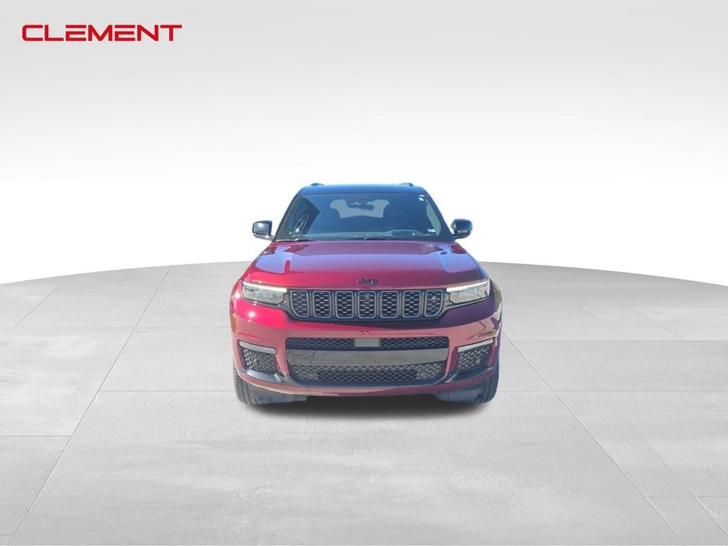 Jeep Grand Cherokee L Vehicle Image 02