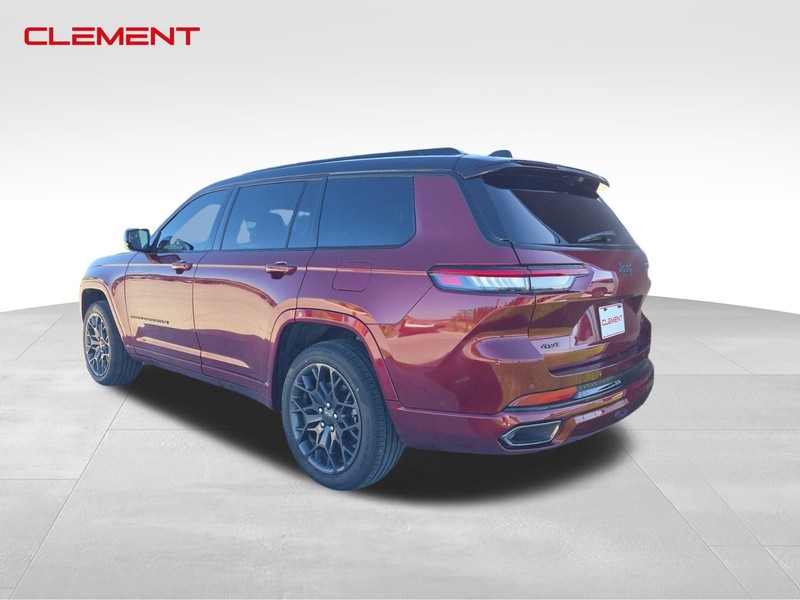 Jeep Grand Cherokee L Vehicle Image 06