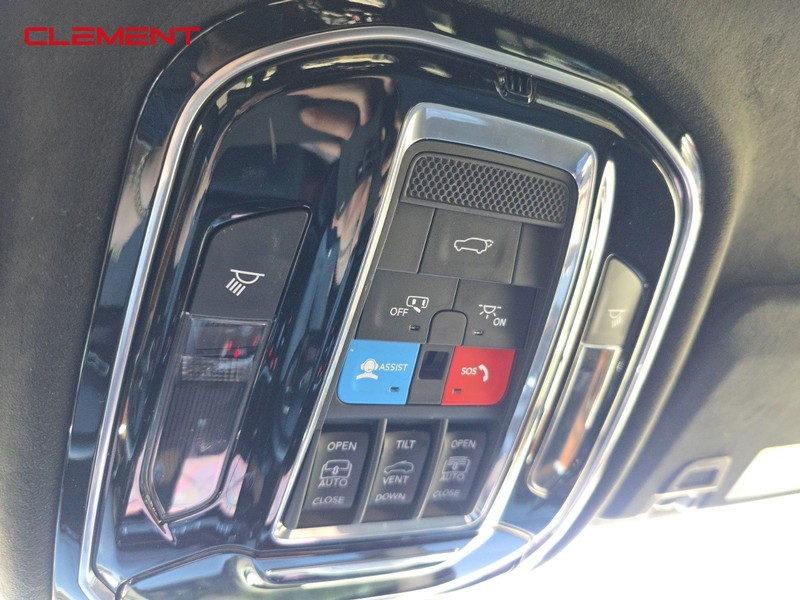 Jeep Grand Cherokee L Vehicle Image 20