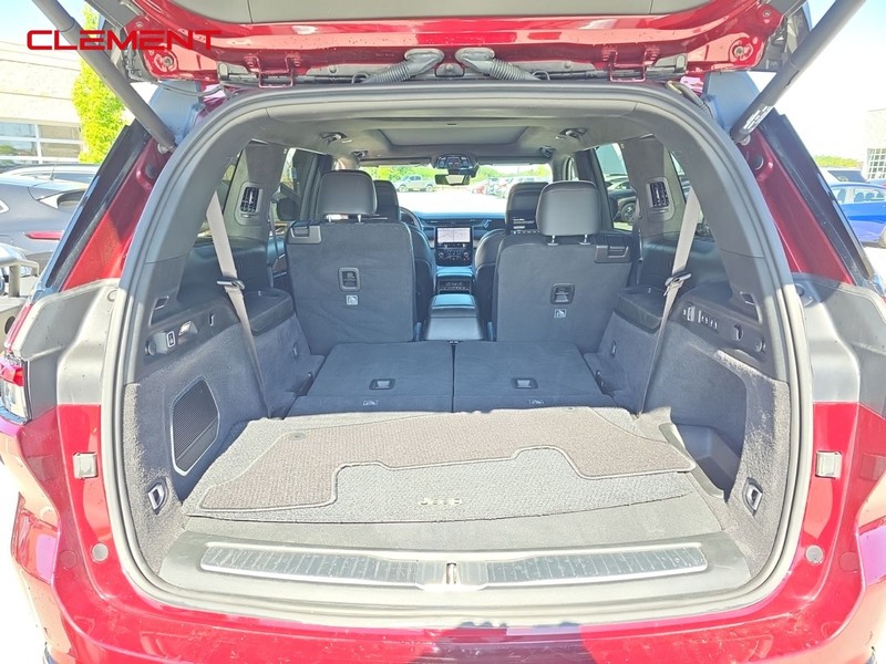 Jeep Grand Cherokee L Vehicle Image 32