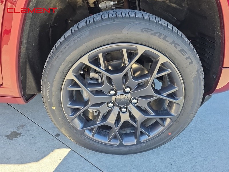 Jeep Grand Cherokee L Vehicle Image 37