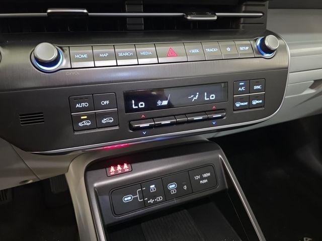 Hyundai Kona Vehicle Image 19