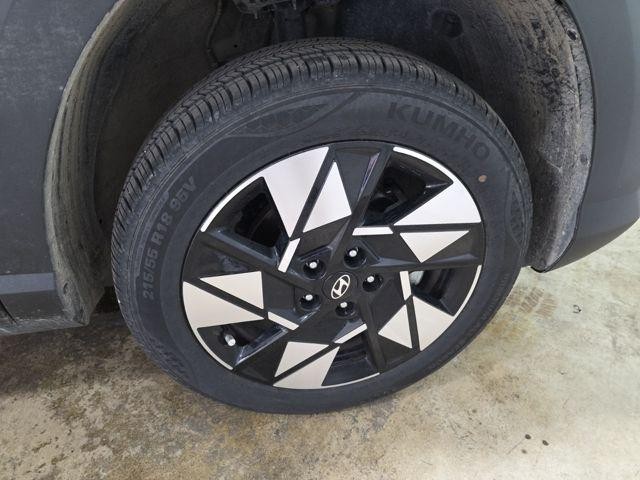 Hyundai Kona Vehicle Image 34