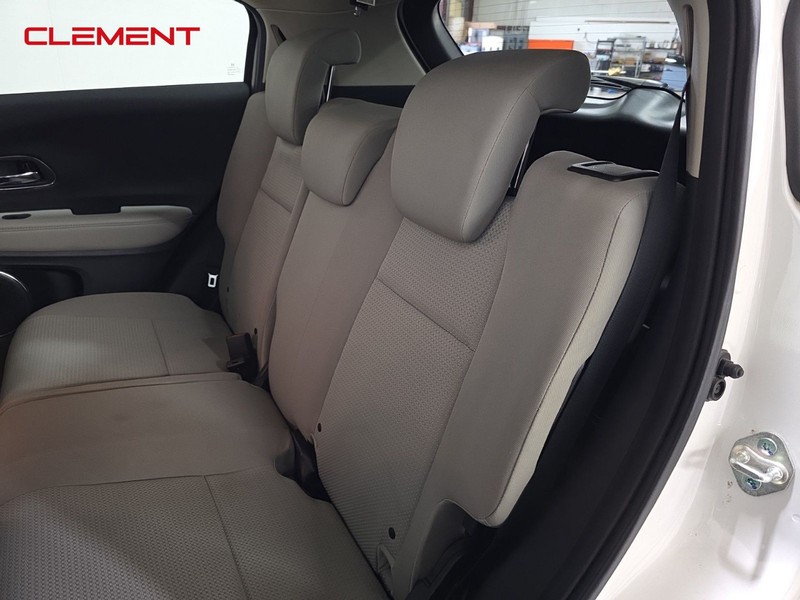 Honda HR-V Vehicle Image 30