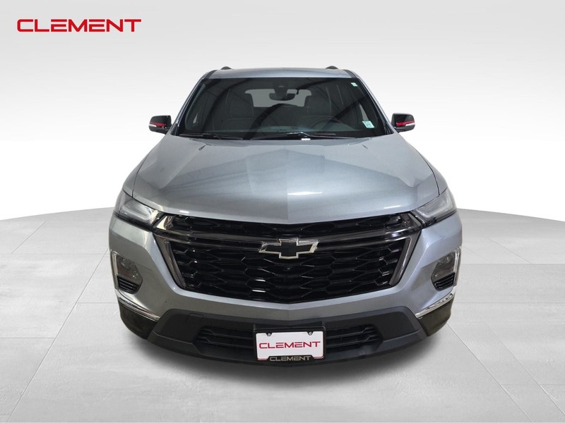 Chevrolet Traverse Vehicle Image 02