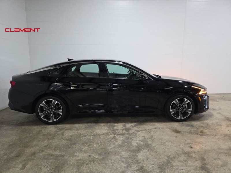 Kia K5 Vehicle Image 05
