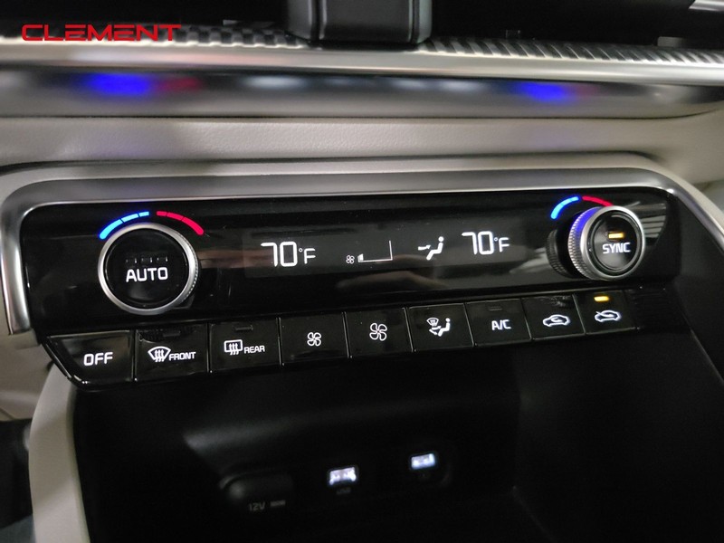 Kia K5 Vehicle Image 21