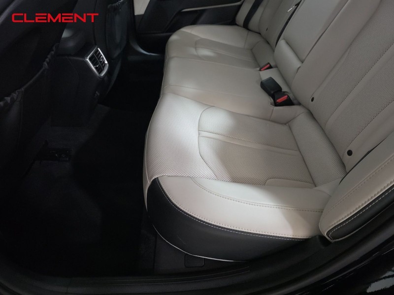 Kia K5 Vehicle Image 31