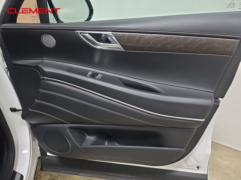 Genesis GV80 Vehicle Image 37