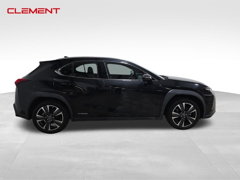 Lexus UX Vehicle Image 06