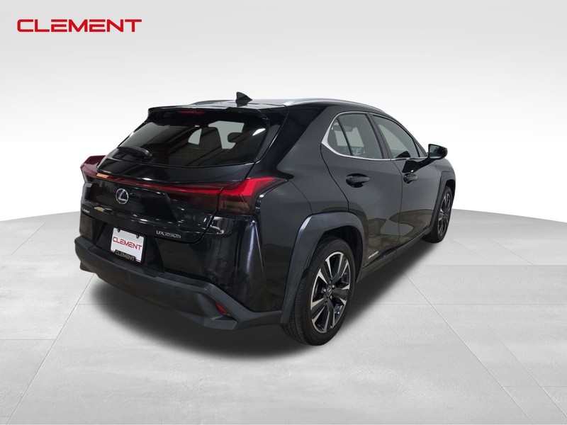 Lexus UX Vehicle Image 07