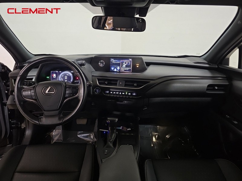 Lexus UX Vehicle Image 11