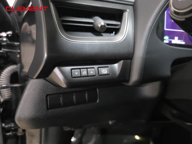 Lexus UX Vehicle Image 12