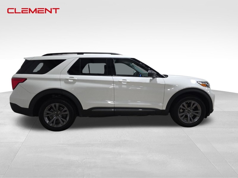 Ford Explorer Vehicle Image 06