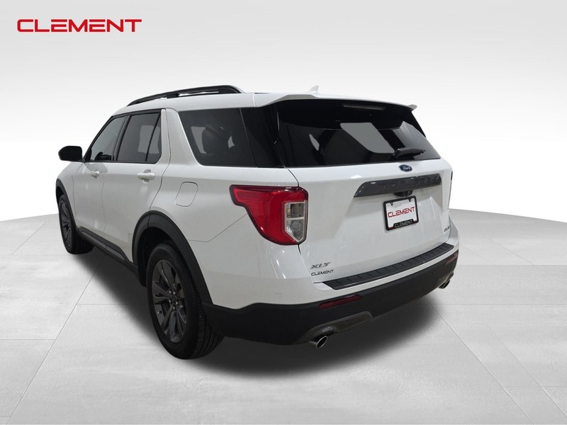 Ford Explorer Vehicle Image 10