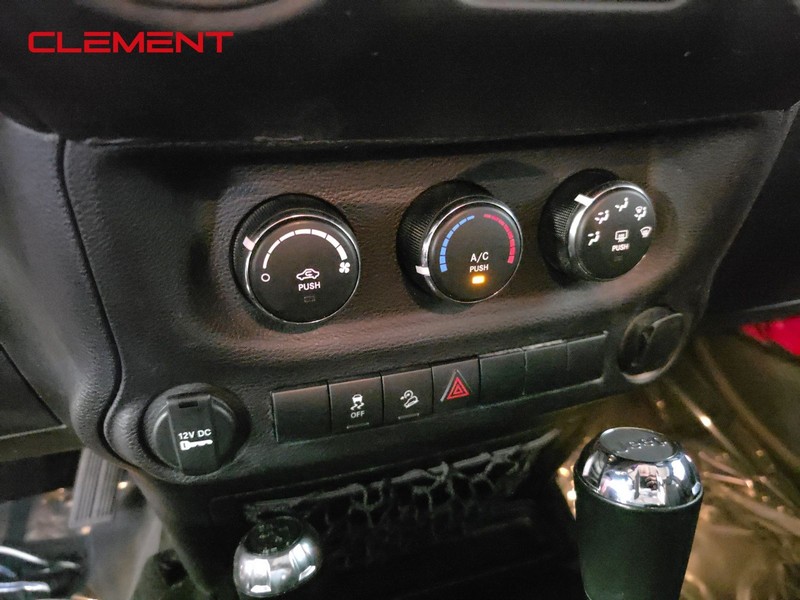 Jeep Wrangler Unlimited Vehicle Image 13