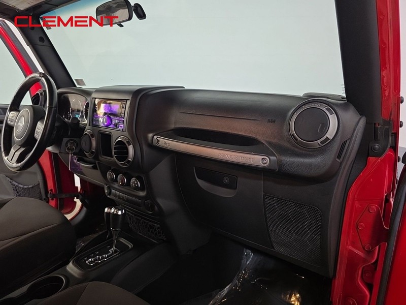 Jeep Wrangler Unlimited Vehicle Image 22