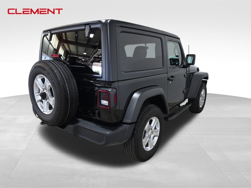 Jeep Wrangler Vehicle Image 07