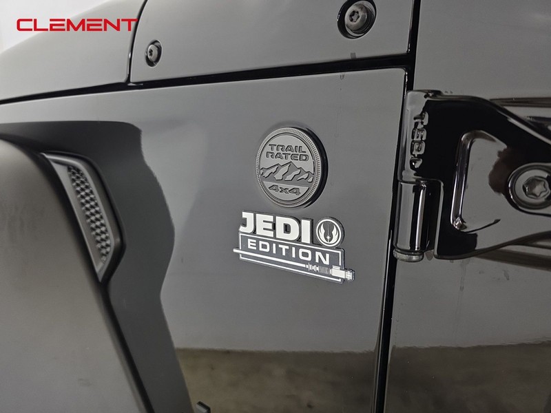 Jeep Wrangler Vehicle Image 12