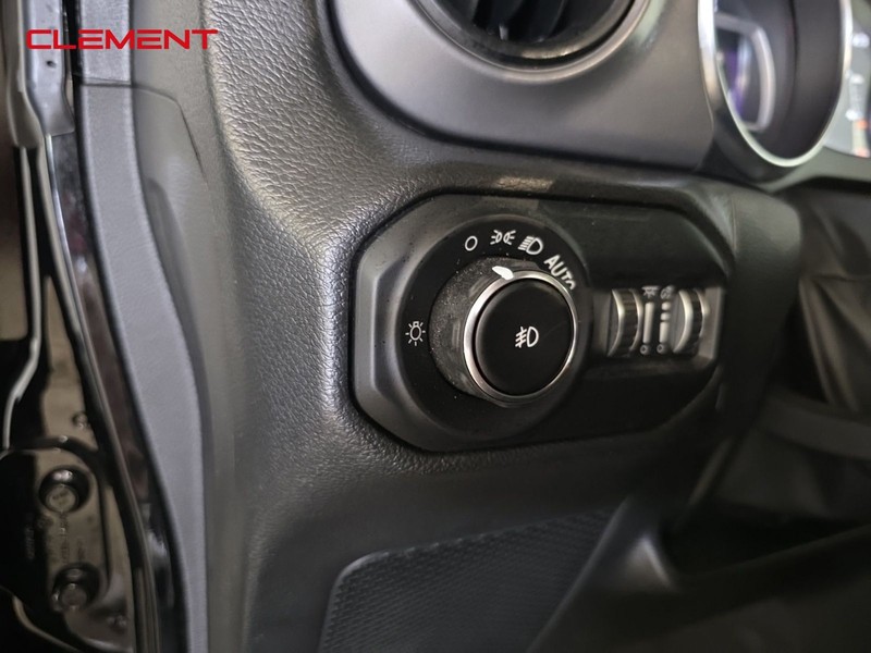 Jeep Wrangler Vehicle Image 14
