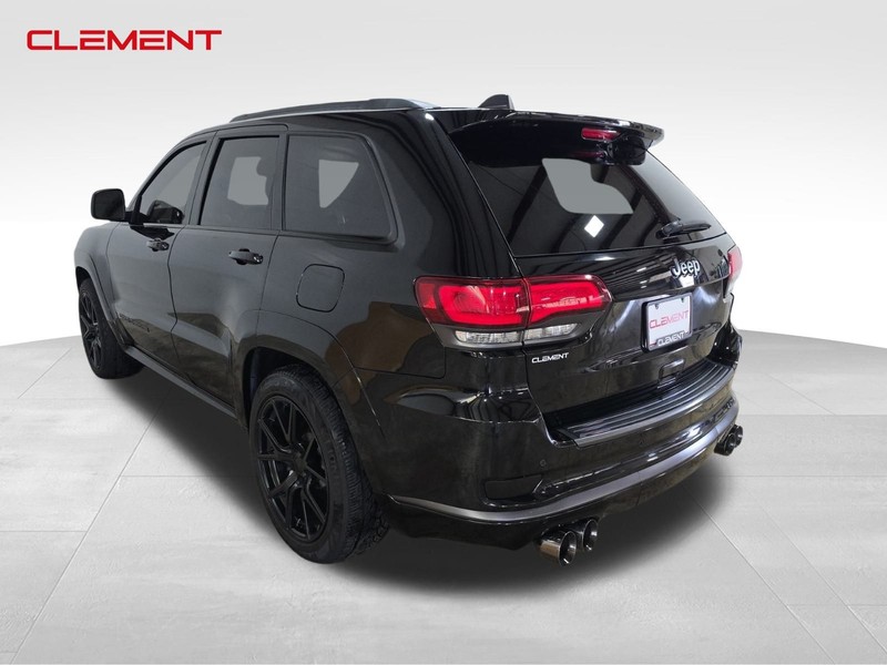 Jeep Grand Cherokee Vehicle Image 10