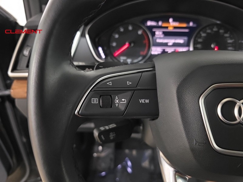 Audi Q5 Vehicle Image 11
